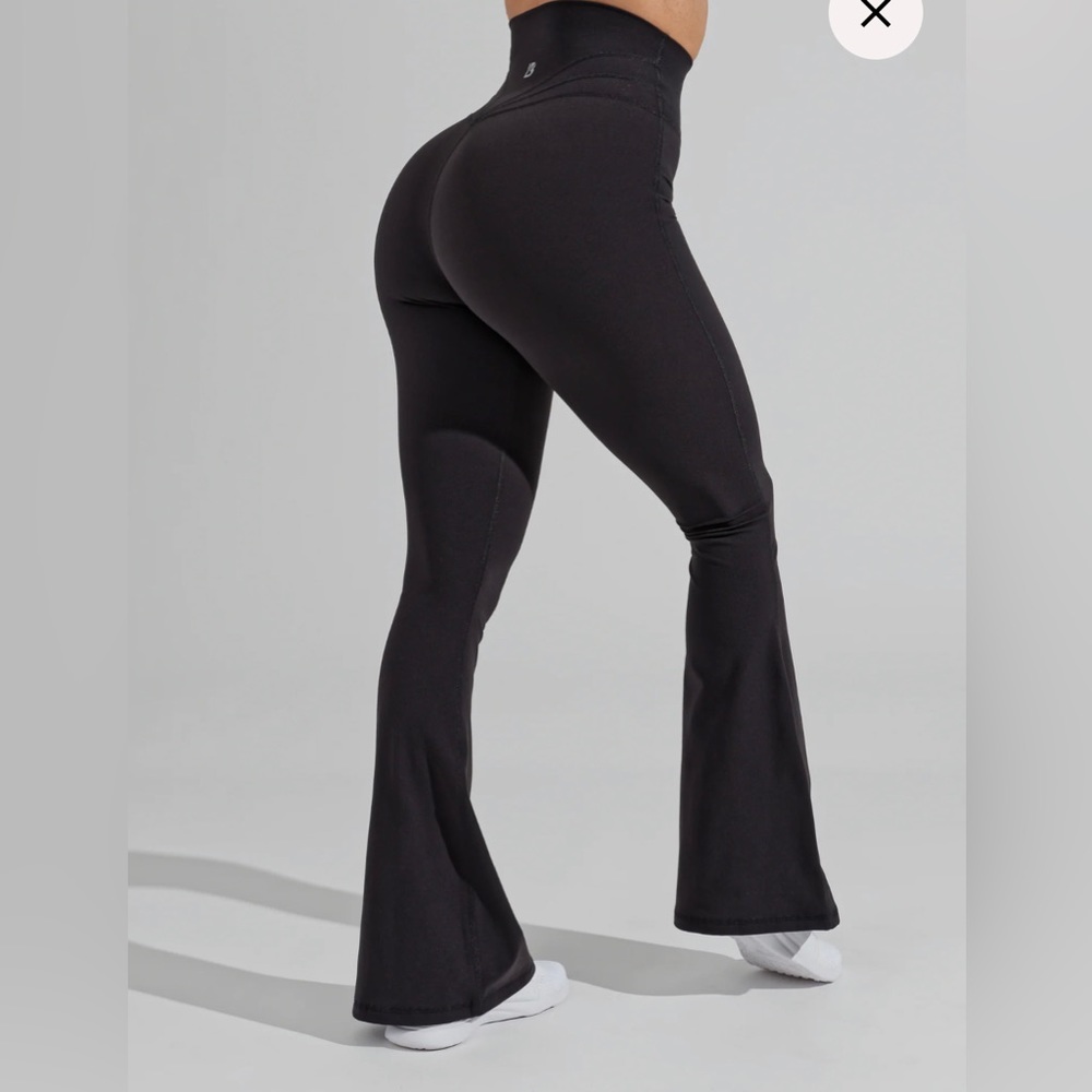 Buffbunny Foxy flare REGULAR